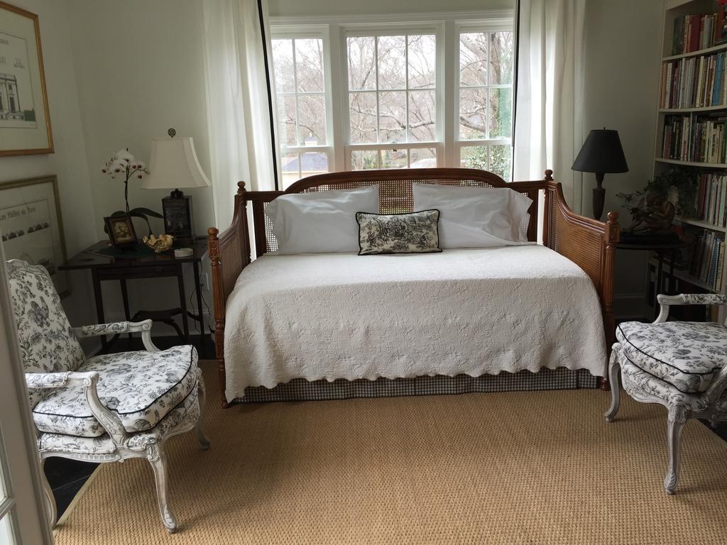 The Cottage Bed & Breakfast In Decatur Ga Esterno foto